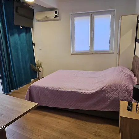 By The Sea - 21425 * Μακάρσκα